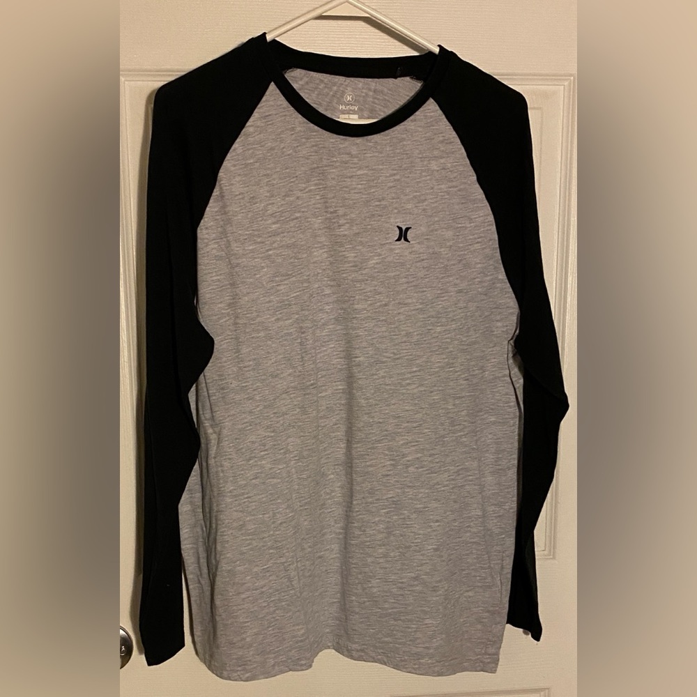 Hurley Raglan Lightweight Long Sleeve Tee Size Large